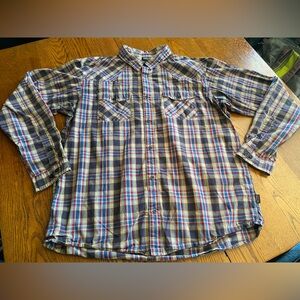 Patagonia organic cotton plaid button up men’s shirt